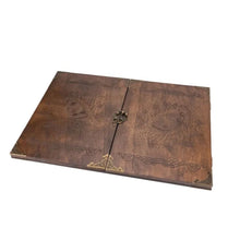 Charger l'image dans la galerie, Dragon’s Gaze Wood DM Screen