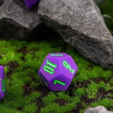 Load image into Gallery viewer, Bouncy Rubber Ball Dice Set for Dungeons &amp; Dragons
