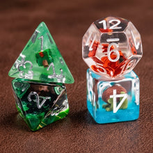 Charger l'image dans la galerie, Set de dés en résine Le Compendium des Monstres – Choisissez votre monstre
